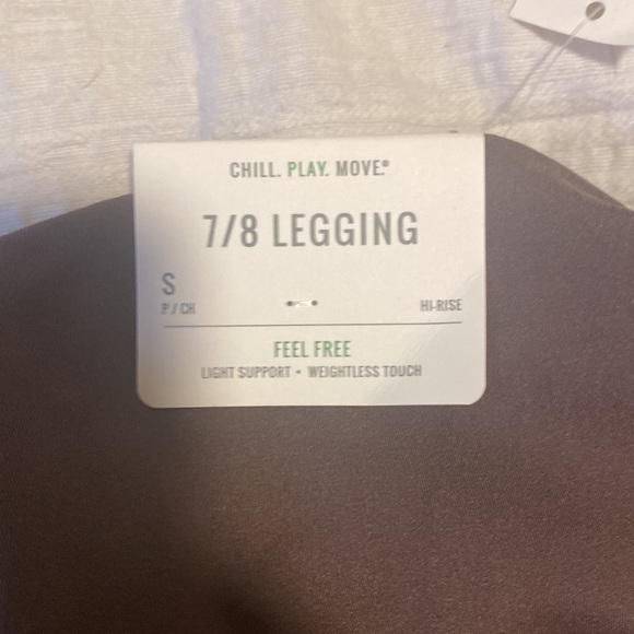 BRAND NEW AERIE LEGGINGS!! - Picture 5 of 6